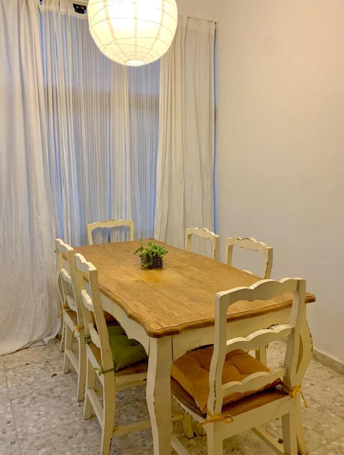 The Bay Laurel Apartment Limassol Bagian luar foto