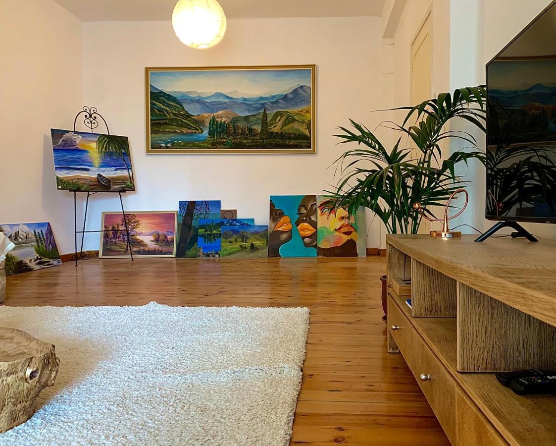 The Bay Laurel Apartment Limassol Bagian luar foto