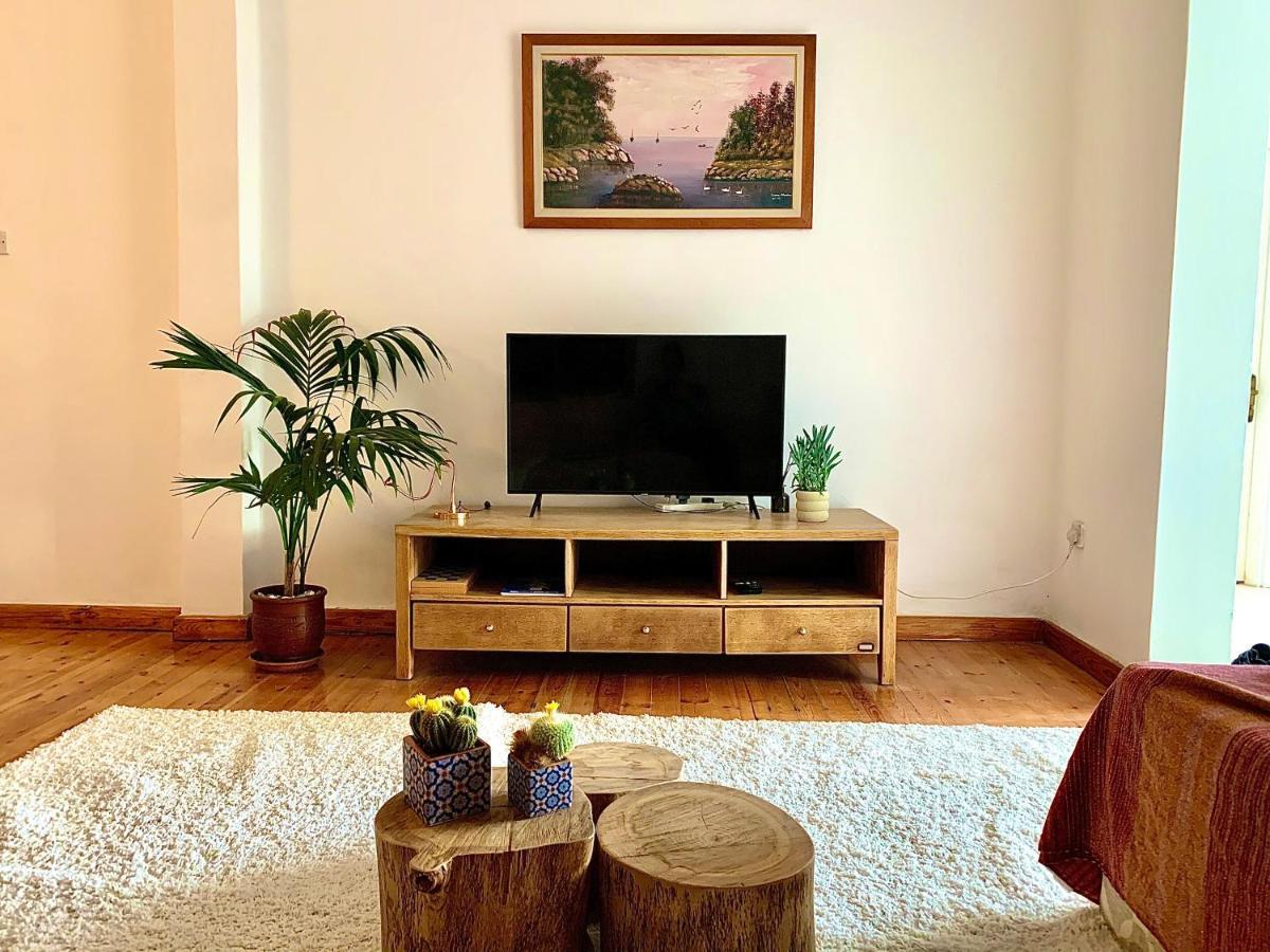The Bay Laurel Apartment Limassol Bagian luar foto
