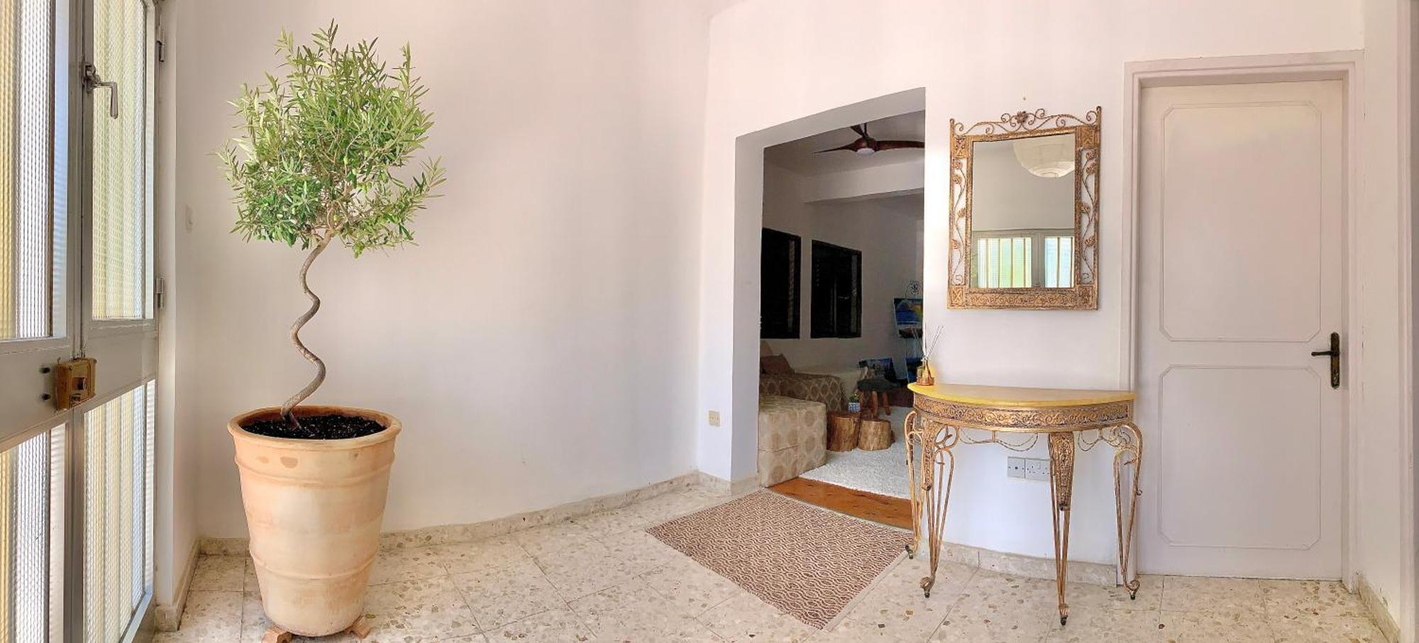 The Bay Laurel Apartment Limassol Bagian luar foto